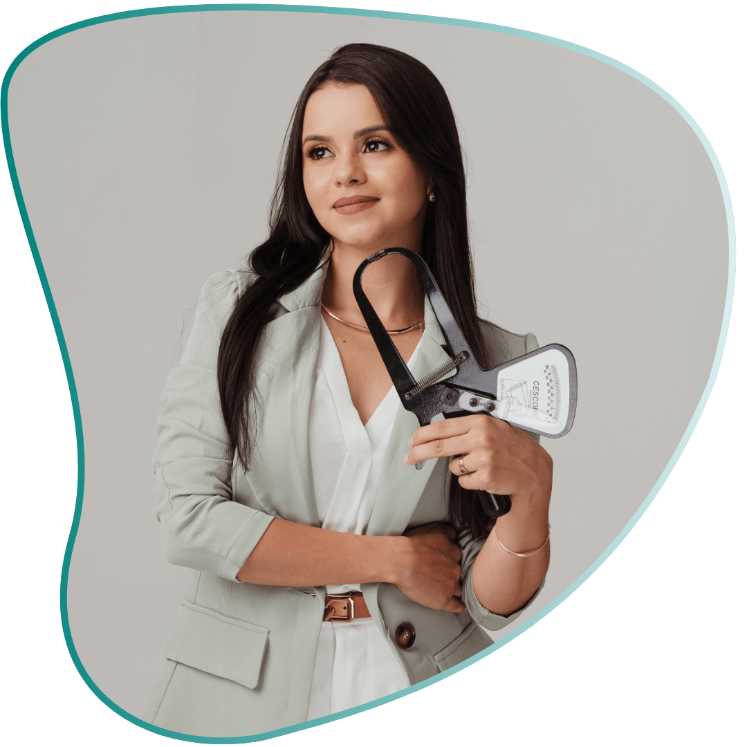 1. Nutricionista Clara Guimarães em Consultório Descrição da Imagem: Nutricionista Clara Guimarães, formada pela UNIFSA, especialista em nutrição clínica e esportiva, atendendo em Teresina, PI, com planos alimentares personalizados. 2. Plano Alimentar Personalizado Descrição da Imagem: Plano alimentar personalizado criado por Clara Guimarães, com foco em resultados duradouros e sustentáveis, respeitando o estilo de vida e necessidades de cada paciente. 3. Clara Guimarães: Especialista em Nutrição Clínica e Esportiva Descrição da Imagem: Clara Guimarães, nutricionista formada pela UNIFSA com pós-graduação pelo Coimbra Academy, oferece consultas em Teresina com abordagem prática e acessível. 4. Conteúdos Exclusivos de Nutrição **Descrição da Imagem**: Clara Guimarães, nutricionista especializada, oferece conteúdos exclusivos sobre nutrição clínica e esportiva na Kiwify, promovendo conhecimento acessível e especializado. 5. Atendimento Nutricional em Teresina, PI **Descrição da Imagem**: Clara Guimarães, nutricionista formada e especialista em exames laboratoriais, realiza atendimentos em Teresina, PI, com foco na saúde e bem-estar dos pacientes.